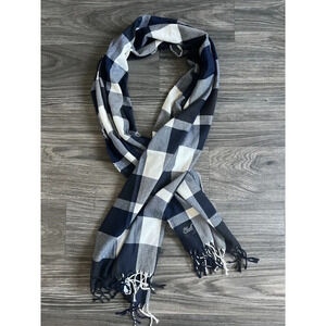 Plush Apparel Checkered Plaid‎ Blanket Scarf Blue And White OS